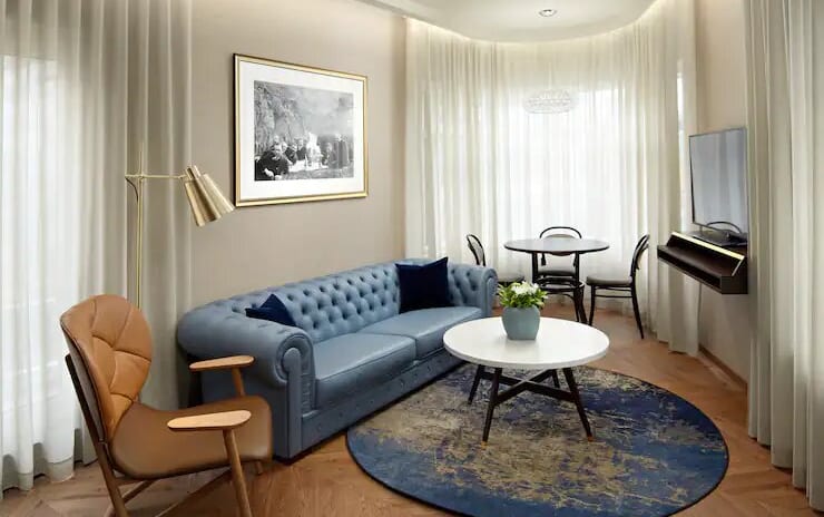 Reykjavik Konsulat Hotel - Consul Suite Living Room